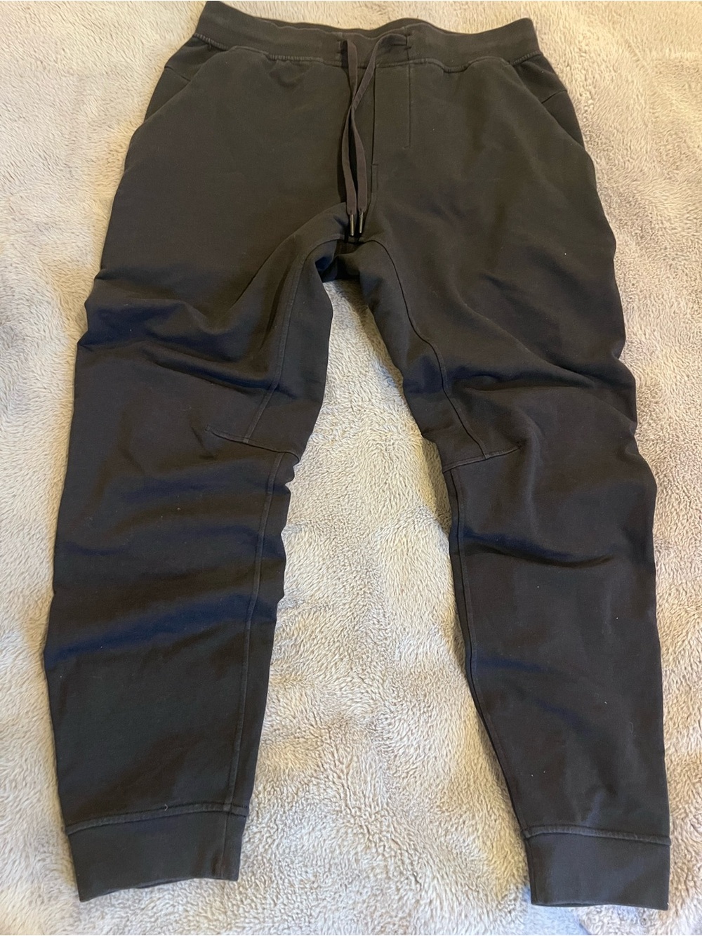 Lululemon Men’s Black Jogger Pants M Regular Drawstring Zip Pocket Stretch